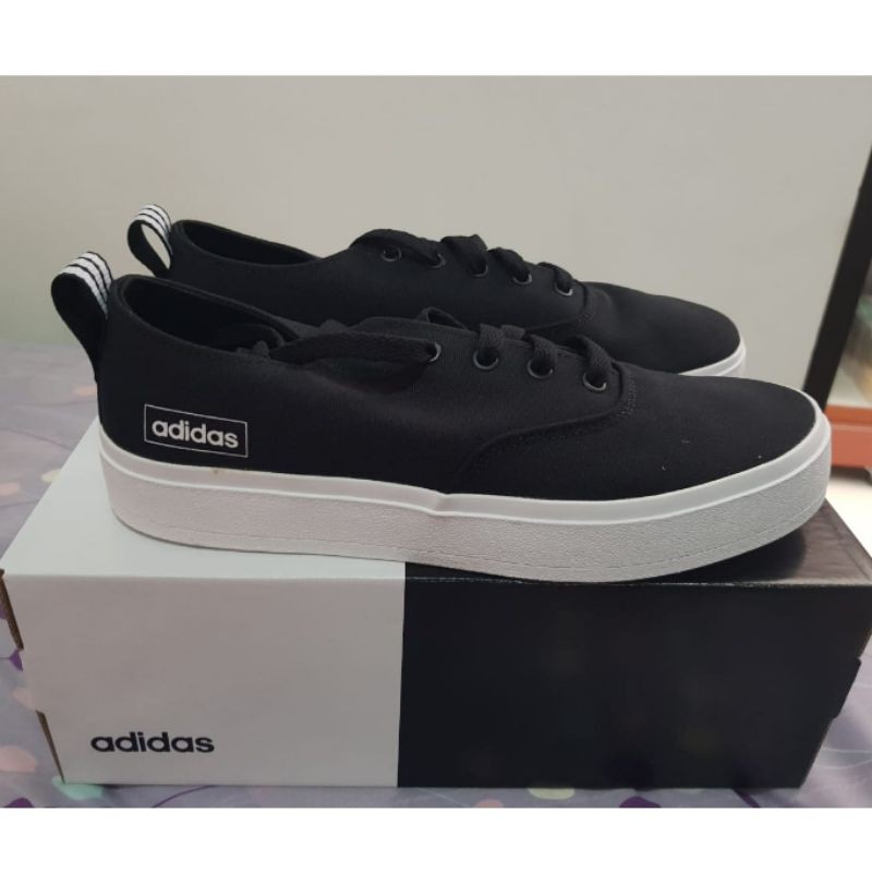 SEPATU ADIDAS BROMA SHOES EG3896 SIZE 42 2/3 DAN 43 1/3