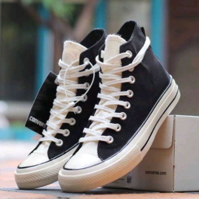 Sepatu Pria Converse All Star Essentials
