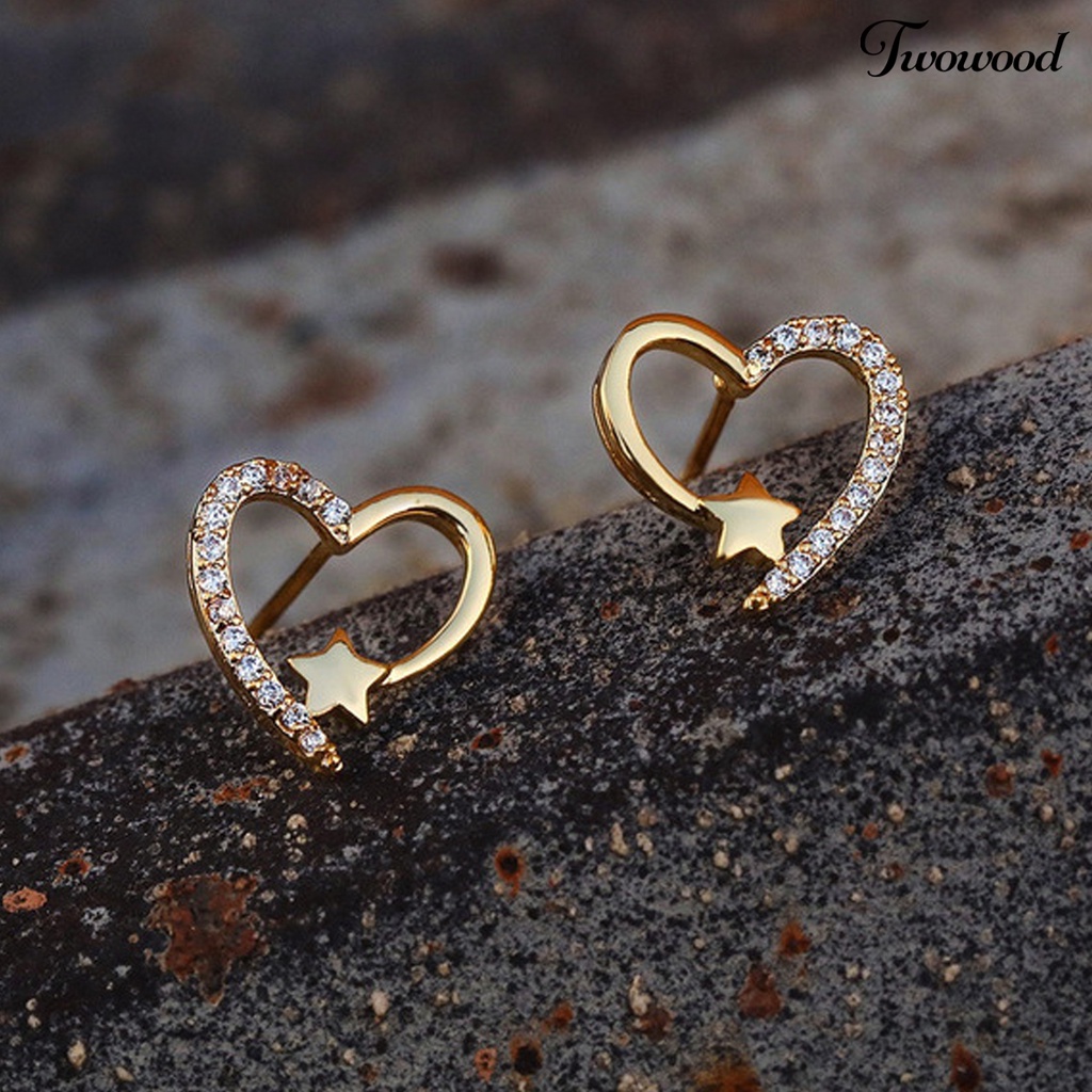 1 Pasang Anting Stud Bentuk Hati Bahan Alloy Anti Karat Untuk Wanita