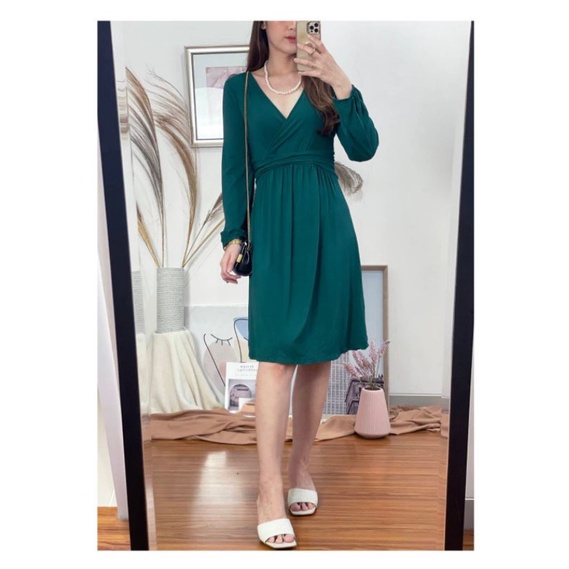 Old navy jade green wrapped jersey longsleeve dres