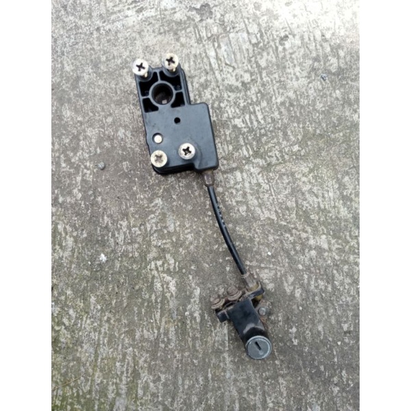 kunci jok belakang rc 100 dk
