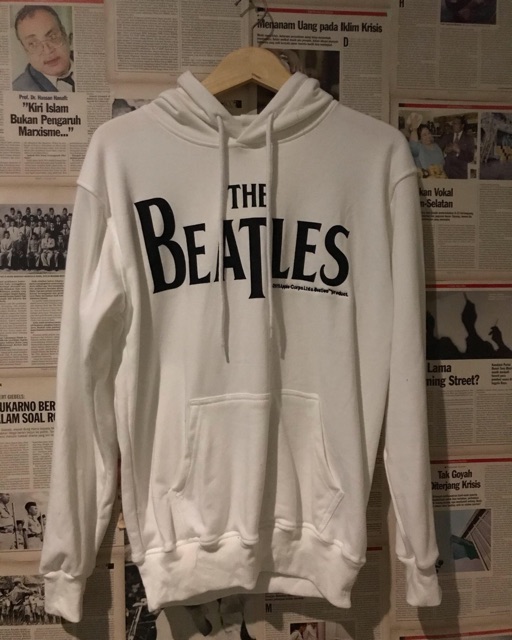 

H&M x The Beatles White