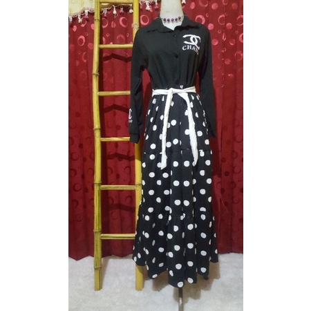 gamis hitam polkadot