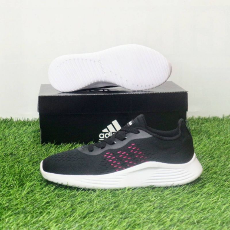 Adidas Run Nova premium