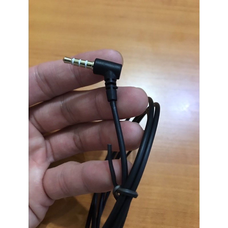 Realme QP-038 Headset Magnetic Bass Earphone Murah