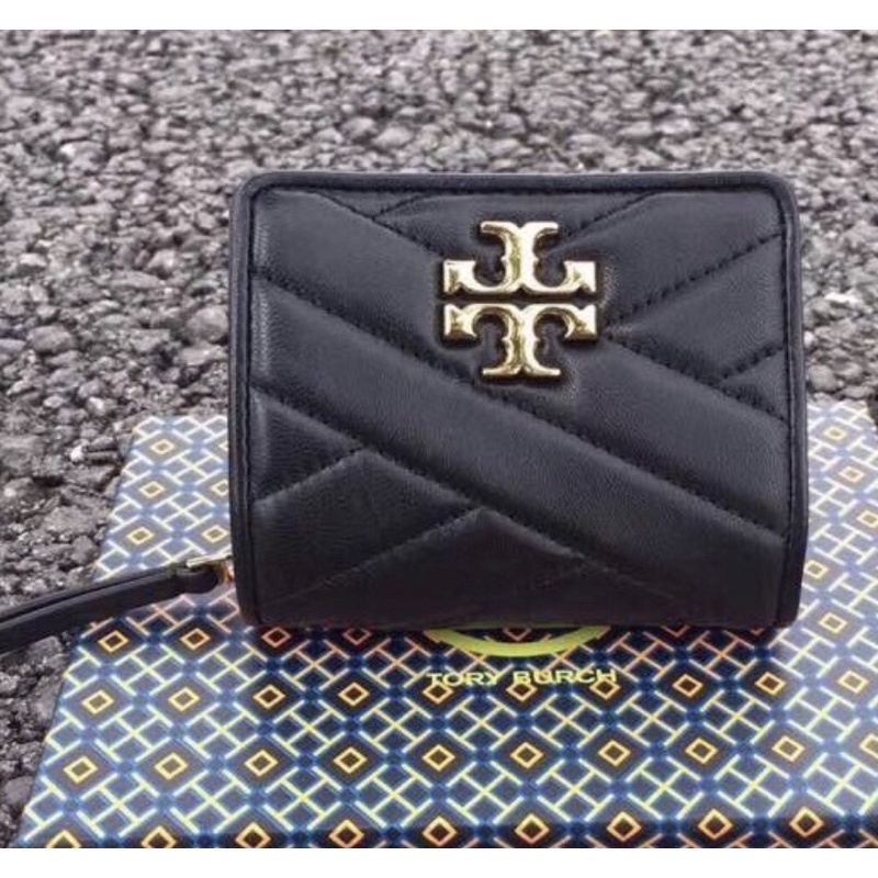 Tory Burch Kira Chevron Medium Slim Wallet - Black