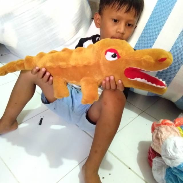 Boneka buaya