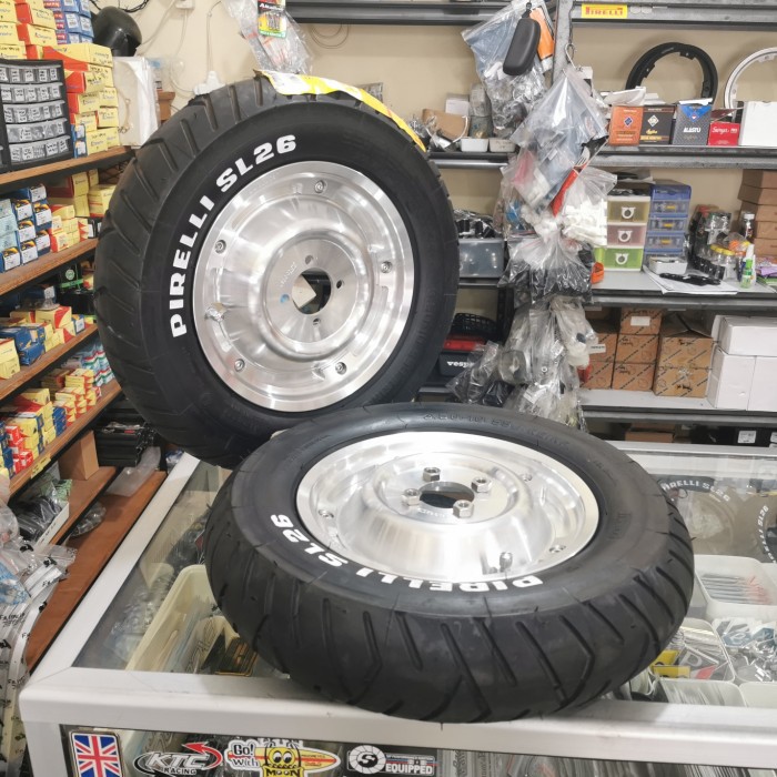 Velg Tubeless Vespa VBB Polish GS V.3 Ring 10 set Ban Pirelli SL 26