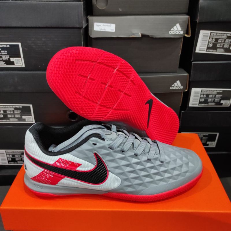 Sepatu Futsal Nike Tiempo Legend 8 Pro Metalic Bomber Grey