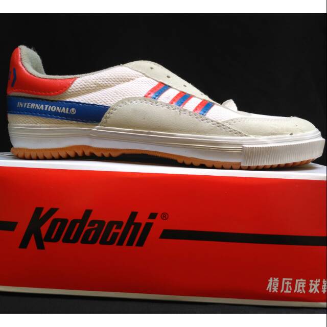 Kodachi 8116-sepatu capung badminton