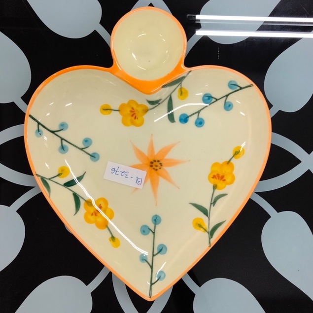 Piring keramik Love + tempat saus - maxistore