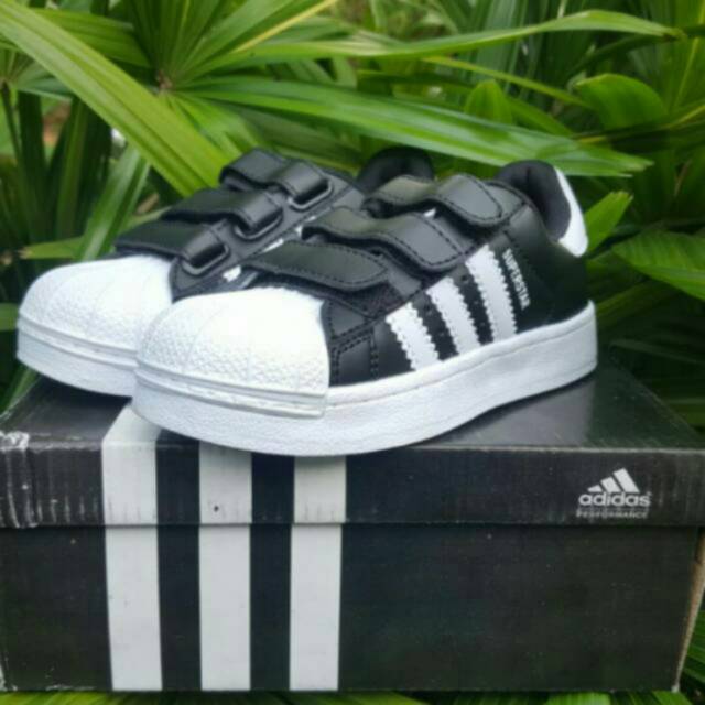 Grosir Sepatu Adidas Superstar Anak/Kids / Sepatu Adidas Anak / Sepatu Anak / Sepatu Sekolah Anak / Sepatu Anak Laki-laki