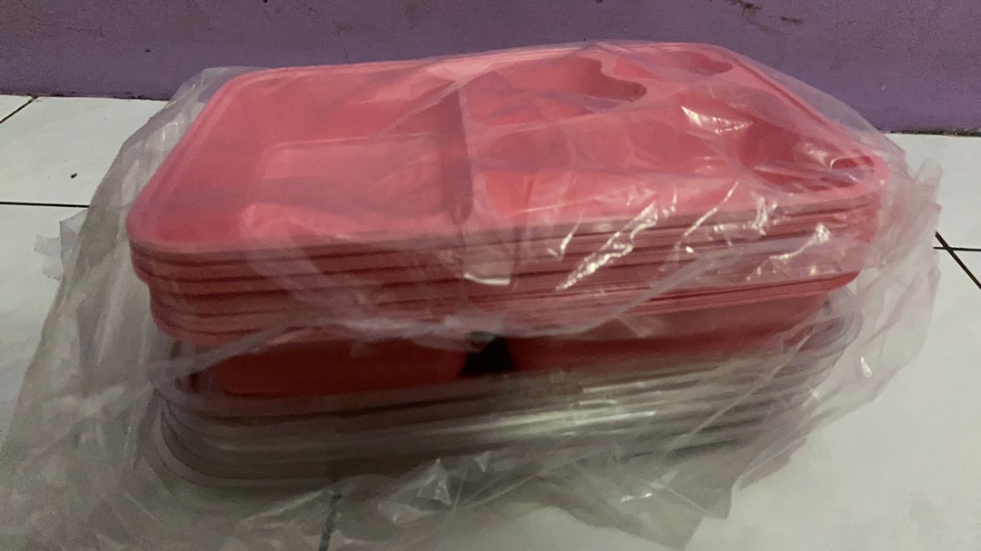 Mika Bento Sekat 4/tray Bento Bintang