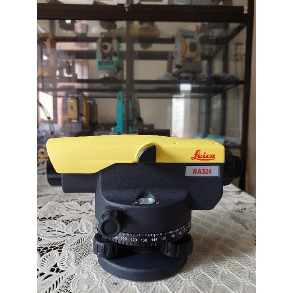 waterpass/autolevel/automatic level Leica NA324