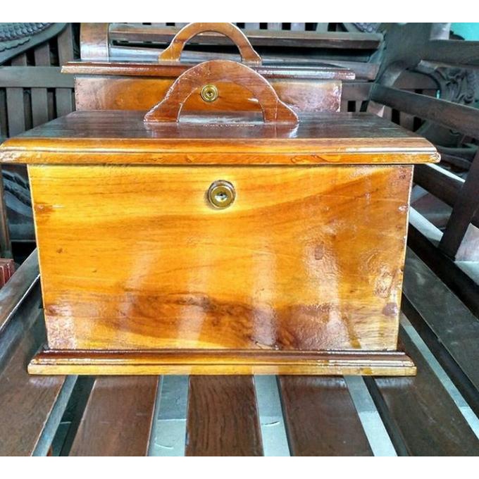 KOTAK AMAL KAYU JATI