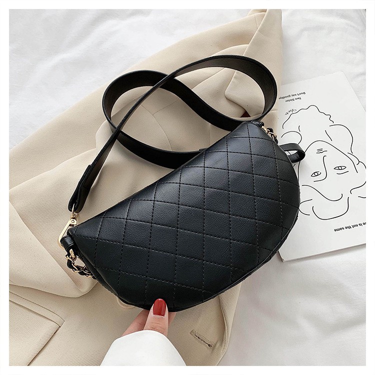 TAS SELEMPANG WANITA OIKO CLARA WAIST BAG