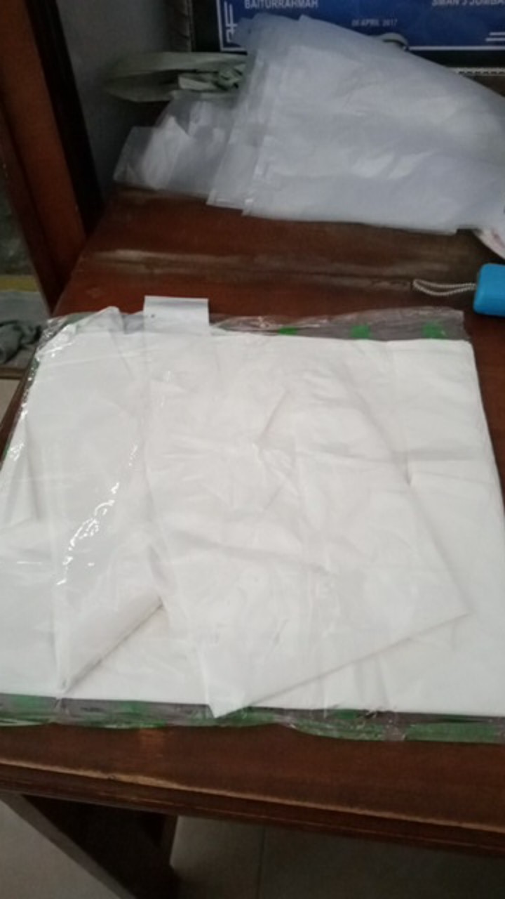 Kantong Plastik 28 Cm Isi 30 Lbr | Kantong Kresek