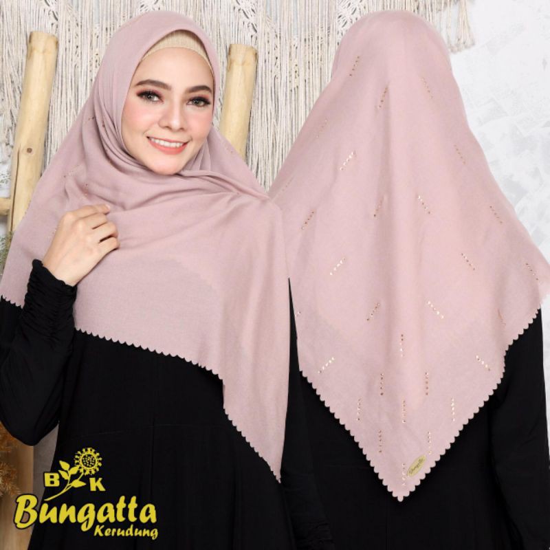 segiempat bungatta kerudung