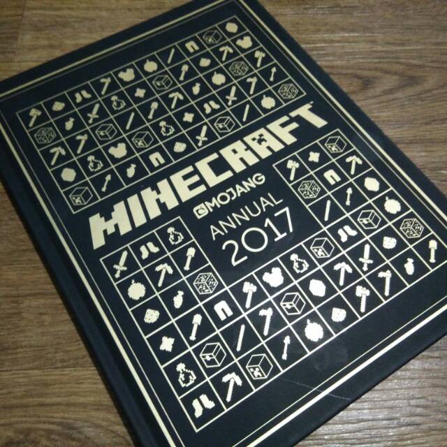 BBW Books 2017: Mojang "Minecraft Annual 2017" Book