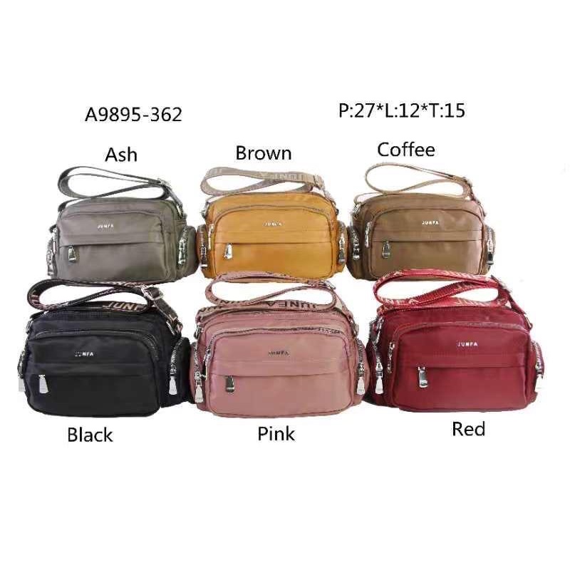 Tas selempang Junfa Bahan Parasut Terbaru. Size 27x12x15 cm. Tas Wanita Tas Selempang wanita Import Tas Junfa Import BEST SELLER TERBARU BISA BAYAR DITEMPAT.!!!!