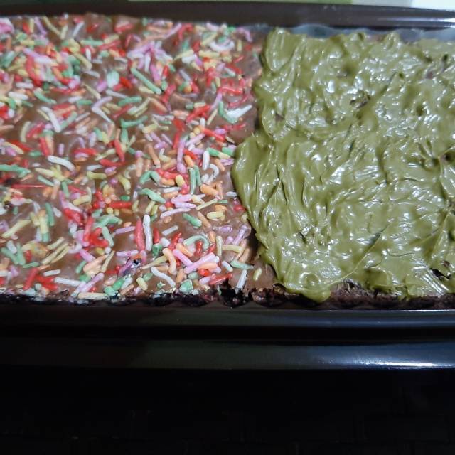 

Brownies Fudgy with Mix Topping