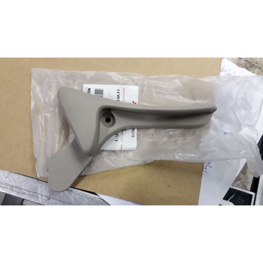 Handle Jok Asli Mitsubishi Pajero Sport Triton - CREAM, KIRI