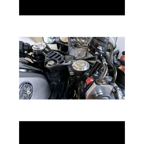 triple clamp segitiga atas r25 new PNP r25 old ala ala r1