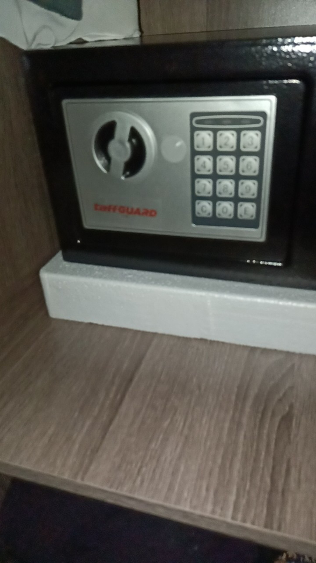 Taffware Brankas Mini Electric Password Safe Deposit Box 4.6l - 17e