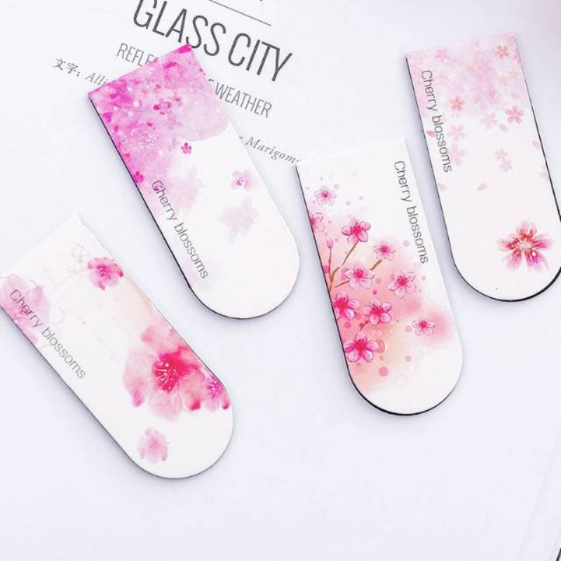 

Pembatas buku/ book mark bunga sakura