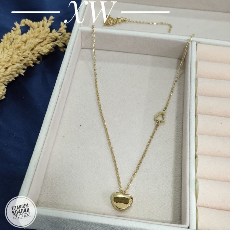 Kalung Titanium Love warna Gold K04048