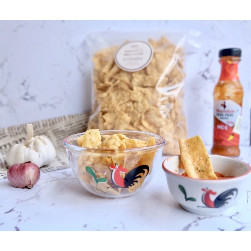 

CEMILAN SNACK KERIPIK BAWANG PANGSIT PREMIUM MURAH RENYAH (500 gram)