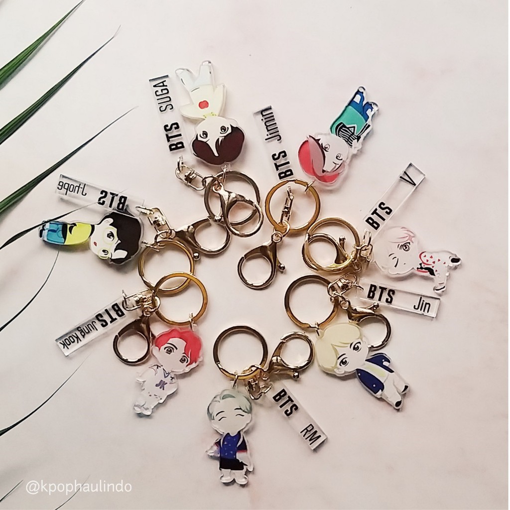 Gantungan Kunci BTS  keyring member BTS  aksesoris  acrylic  Gantungan Kunci BTS  keyring member BTS  aksesoris  acrylic