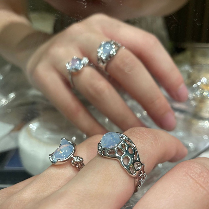 Cincin Kristal Opal Putih Model Terbuka Dapat Disesuaikan Bahan Logam Gaya Vintage Untuk Wanita