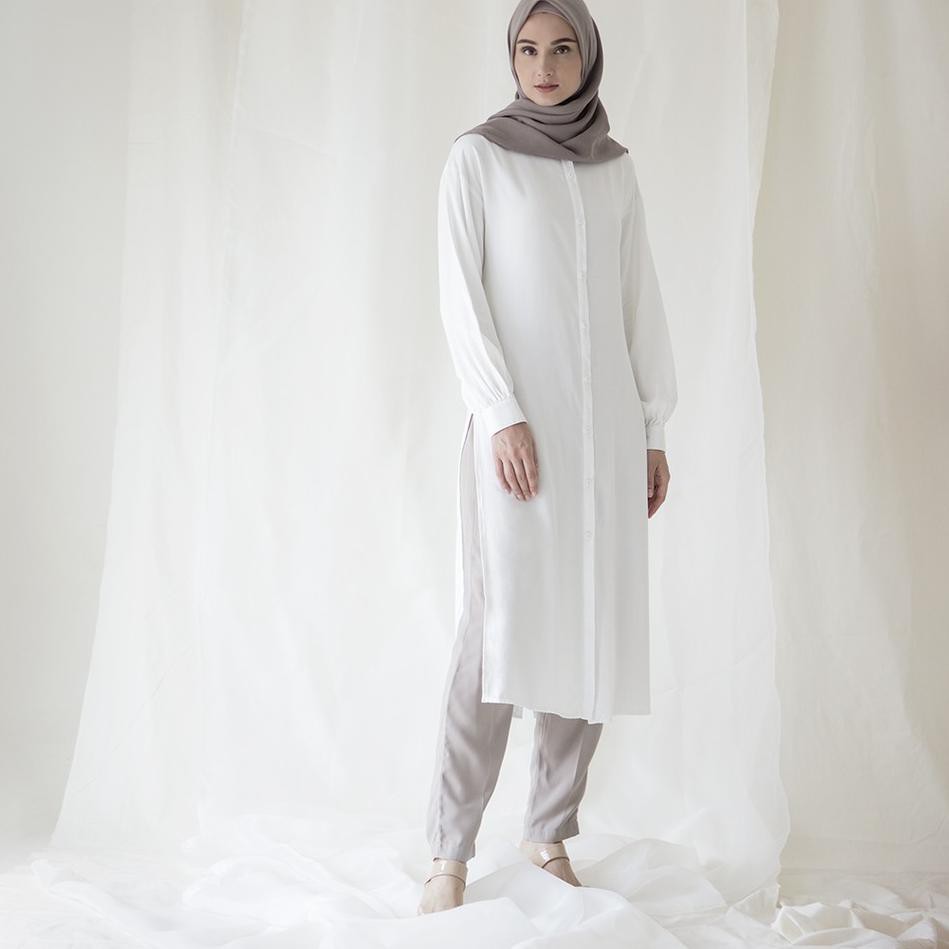 

RESTOCK Aska Label - Offwhite Tari