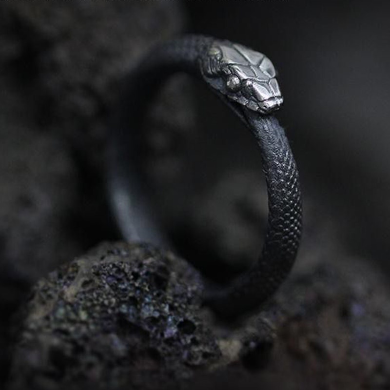 Cincin Desain Dark Pioneer Bahan Stainless Steel Gaya Vintage Punk Untuk Pria Dan Wanita