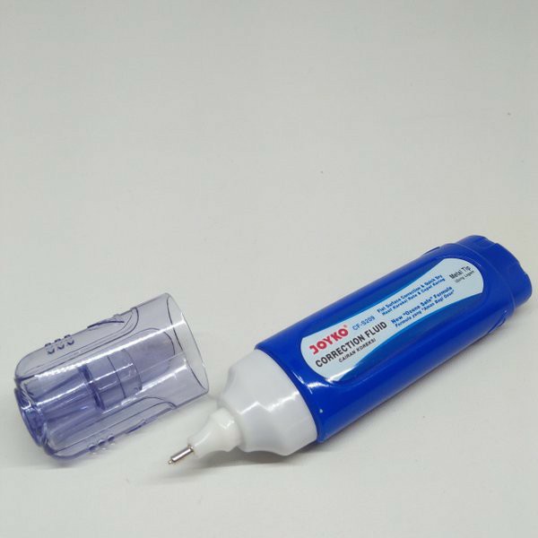 

Tipp Ex Cair gepeng warna biru merk Joyko