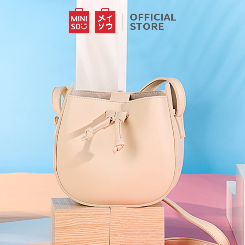 MINISO Tas Selempang Wanita Tas Serut Sling  Bag  Simple 