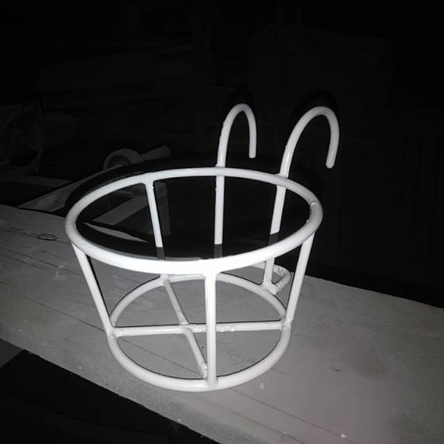 Rak bunga besi Balkon rak bunga gantung minimalis