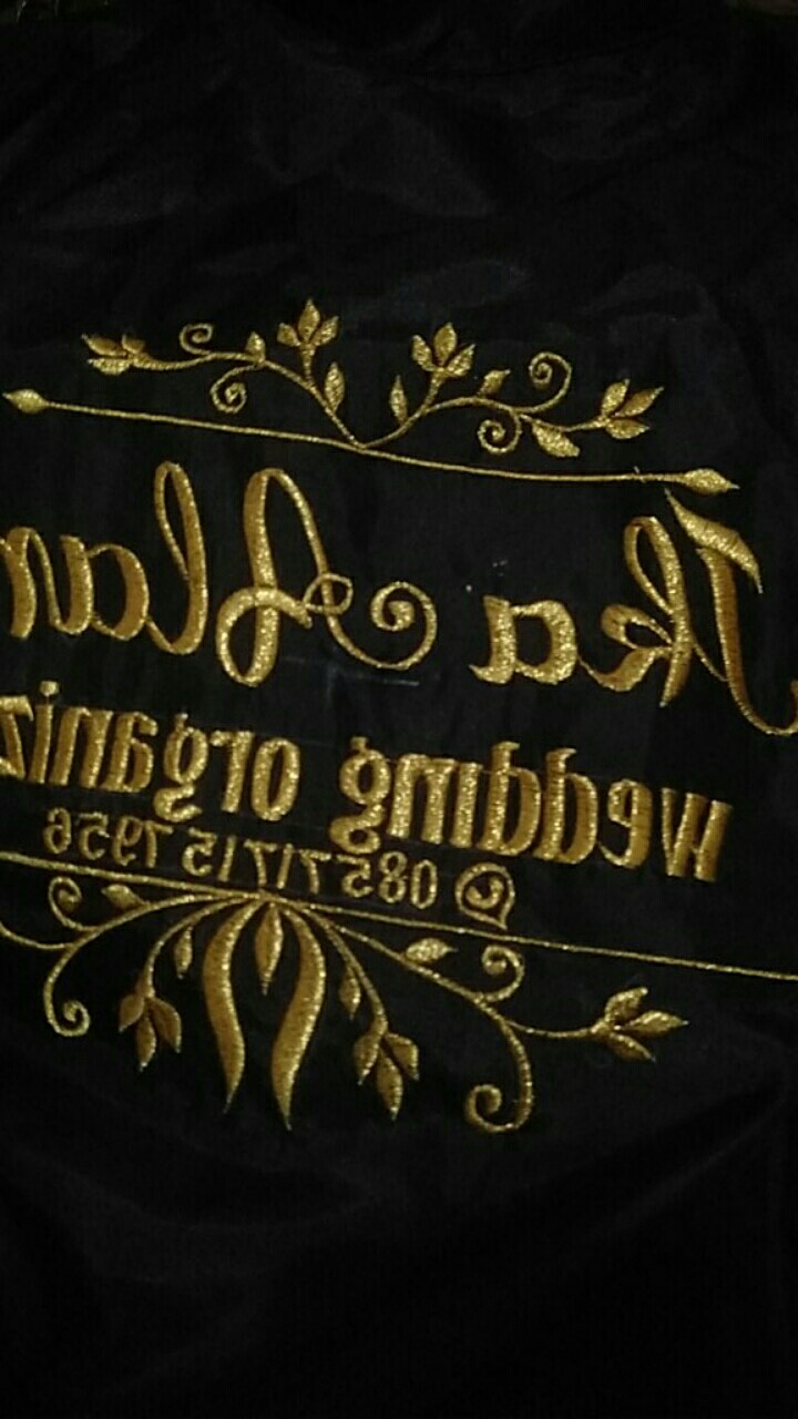 Cape Atau Celemek Satin