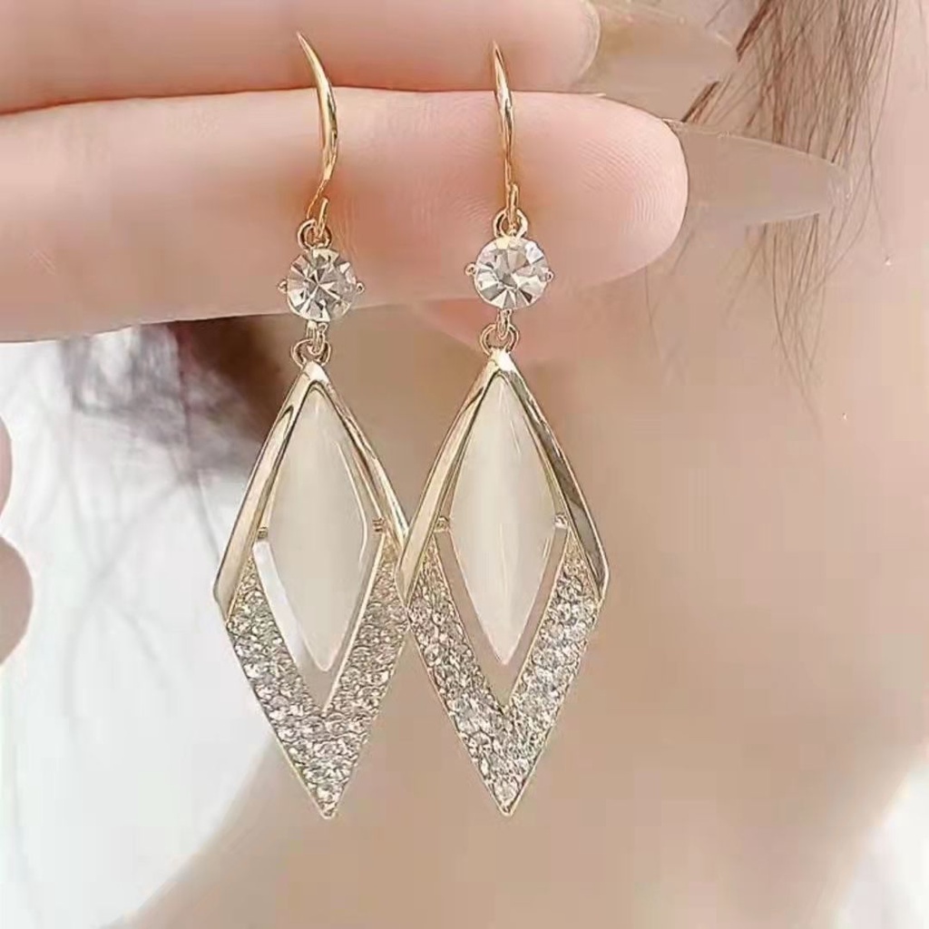 Anting Bentuk Berlian Opal Geometris Untuk Wanita