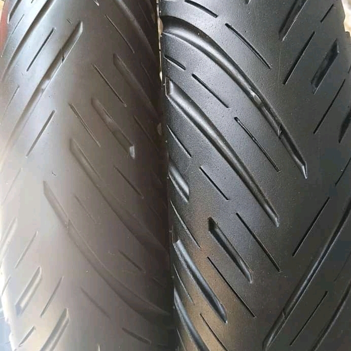 ban motor merek Federal sepasang