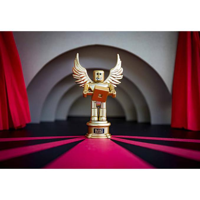 Roblox The Golden Bloxy Award - amazoncom roblox gold collection the golden bloxy award