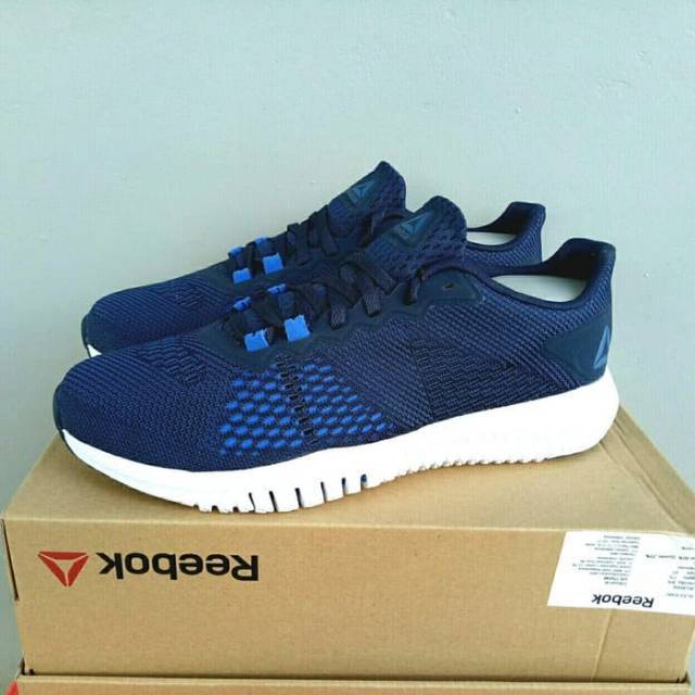 cn2595 reebok