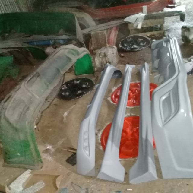 Bodykit calya sigra