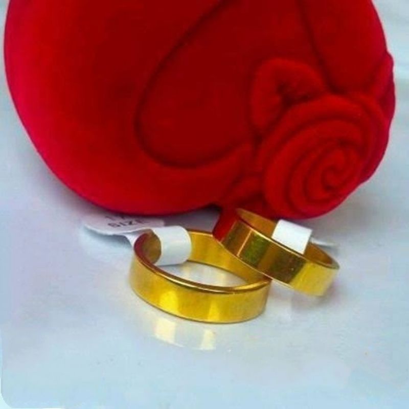 cincin titanium couple / polos warna kuning termurah