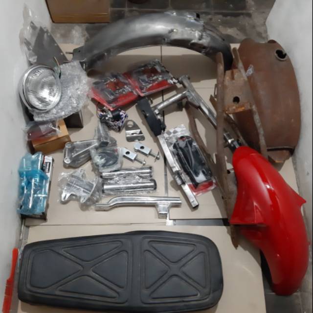 Baju cb set / tangki cb jok cb ekor cb slebor cb125 v80 sein cb paket hemat cb