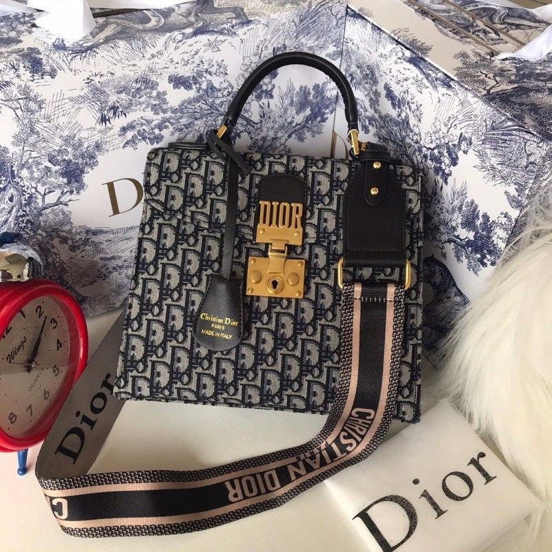 LIONSBAG Semi PremiumDior Kelly Top handle Free box Tas slempang wanita kerut/Tas kerut/Tas vintage