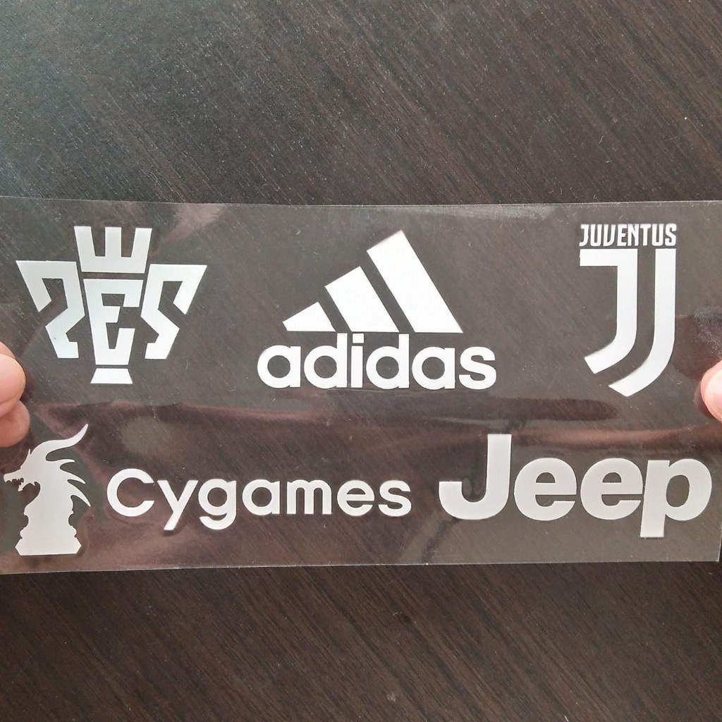 Cutting Stiker Juventus Sponsorship Variasi Motor Mobil Sticker Timbul Keren Nyala Dasbor Spakbor Visor Body Kaca Helm Laptop Hologram Reflective Tahan Air Bodi Samping Nama Jepang Scoopy Vario Beat NMAX PCX Vespa Aesthetic Pickup Anime Windshield Bola