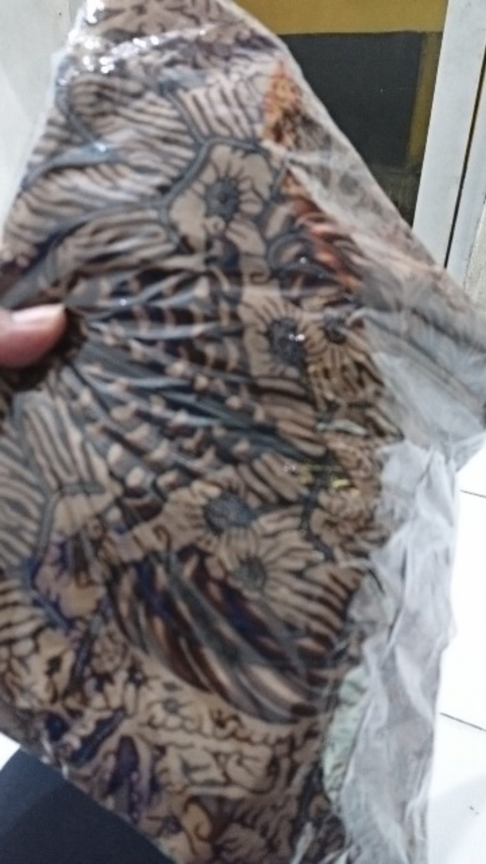 Kemeja Batik Pria Motif Mataram Coklat