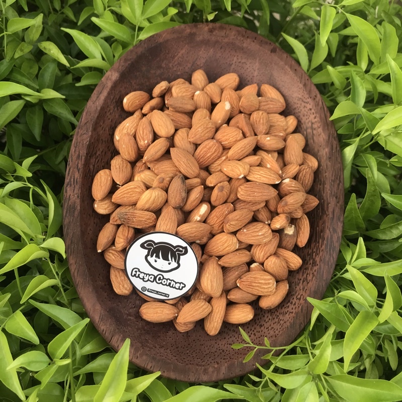 

Kacang almond panggang